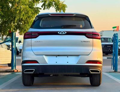 2026 Chery Tiggo 7 LUXURY, stříbrná, 0 km, dovoz SAE — foto 3 z 22