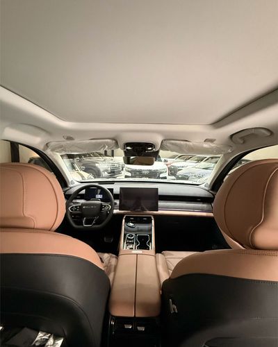 2026 Chery Tiggo 9 PREMIUM, stříbrná, 0 km, dovoz SAE — foto 14 z 16