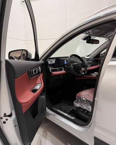 2026 Chery Tiggo 7 LUXURY, stříbrná, 0 km, dovoz SAE — foto 14 z 14