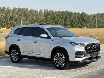 2024 Chery Tiggo 8 Pro Max LUXURY, stříbrná, 21 000 km, dovoz SAE — foto 2 z 16