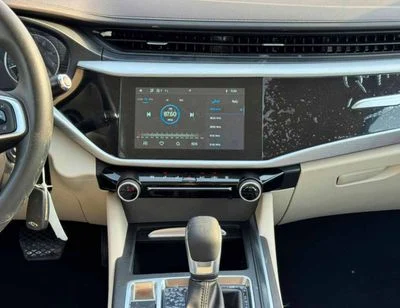 2027 Chery Arrizo 5 STD, stříbrná, 0 km, dovoz SAE — foto 14 z 21