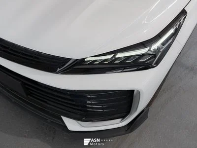 2026 Geely Coolray Battle, bílá, 0 km, dovoz SAE — foto 3 z 30