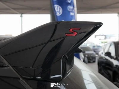 2026 Geely Coolray Battle, bílá, 0 km, dovoz SAE — foto 7 z 30