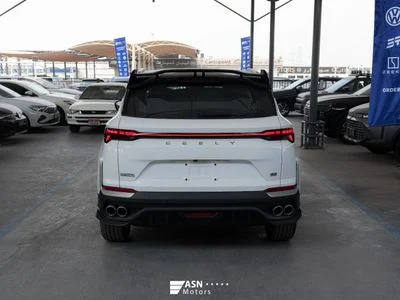 2026 Geely Coolray Battle, bílá, 0 km, dovoz SAE — foto 9 z 30