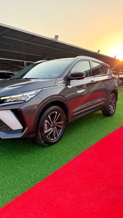 2025 Geely Coolray GL, šedá, 11 000 km, dovoz SAE — foto 2 z 9