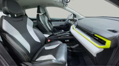 2025 Geely Coolray GL, šedá, 34 412 km, dovoz SAE — foto 14 z 16
