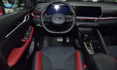 2025 Geely Coolray GF PLUS, modrá, 22 000 km, dovoz SAE — foto 12 z 16