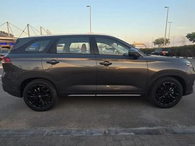 2026 Changan CS75, černá, 0 km, dovoz SAE — foto 5 z 19
