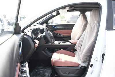 2026 Changan CS55 Plus STANDARD, bílá, 0 km, dovoz SAE — foto 12 z 24