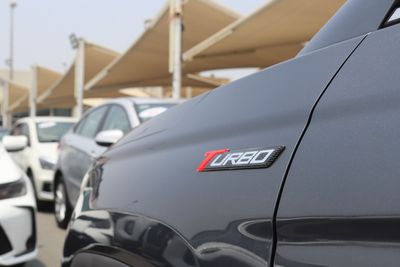 2023 Jac JS4 INTELLIGENCE, šedá, 57 000 km, dovoz SAE — foto 12 z 16