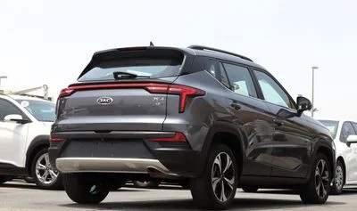 2023 Jac JS4 INTELLIGENCE, šedá, 57 000 km, dovoz SAE — foto 4 z 16