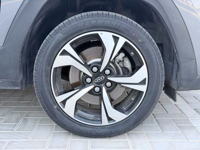 2024 Jac JS4 INTELLIGENCE, šedá, 60 643 km, dovoz SAE — foto 10 z 16