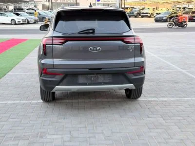 2024 Jac JS4 INTELLIGENCE, šedá, 60 643 km, dovoz SAE — foto 5 z 16