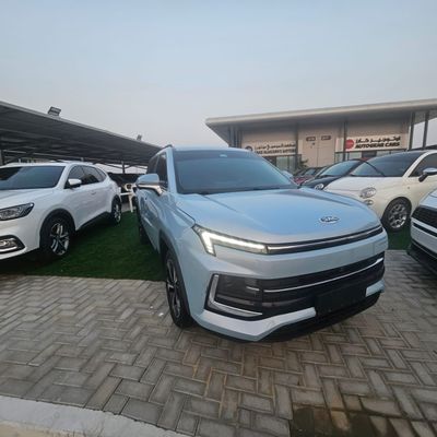 2025 Jac JS4 INTELLIGENCE, modrá, 44 929 km, dovoz SAE — foto 4 z 16