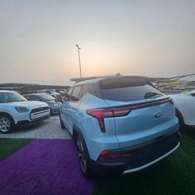 2025 Jac JS4 INTELLIGENCE, modrá, 44 929 km, dovoz SAE — foto 7 z 16