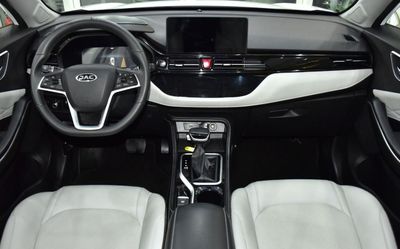 2023 Jac JS4 INTELLIGENCE, bílá, 77 000 km, dovoz SAE — foto 11 z 16