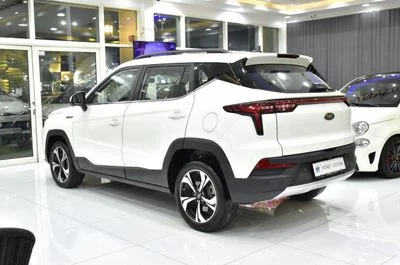 2023 Jac JS4 INTELLIGENCE, bílá, 77 000 km, dovoz SAE — foto 7 z 16