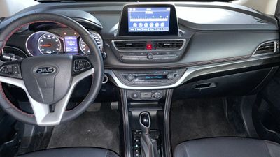2023 Jac S3 INTELLIGENT, červená, 35 566 km, dovoz SAE — foto 10 z 16