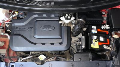 2023 Jac S3 INTELLIGENT, červená, 35 566 km, dovoz SAE — foto 16 z 16