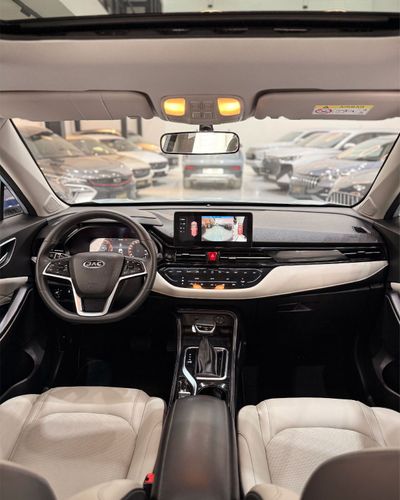2025 Jac JS4 Plus, modrá, 62 110 km, dovoz SAE — foto 14 z 16