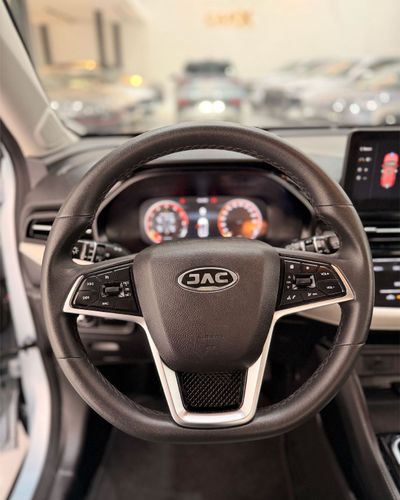 2025 Jac JS4 Plus, modrá, 62 110 km, dovoz SAE — foto 15 z 16