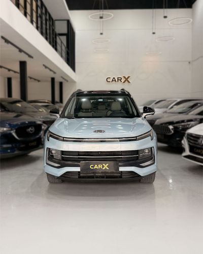 2025 Jac JS4 Plus, modrá, 62 110 km, dovoz SAE — foto 3 z 16