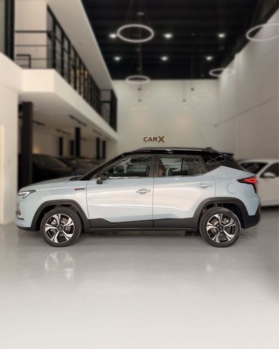 2025 Jac JS4 Plus, modrá, 62 110 km, dovoz SAE — foto 7 z 16