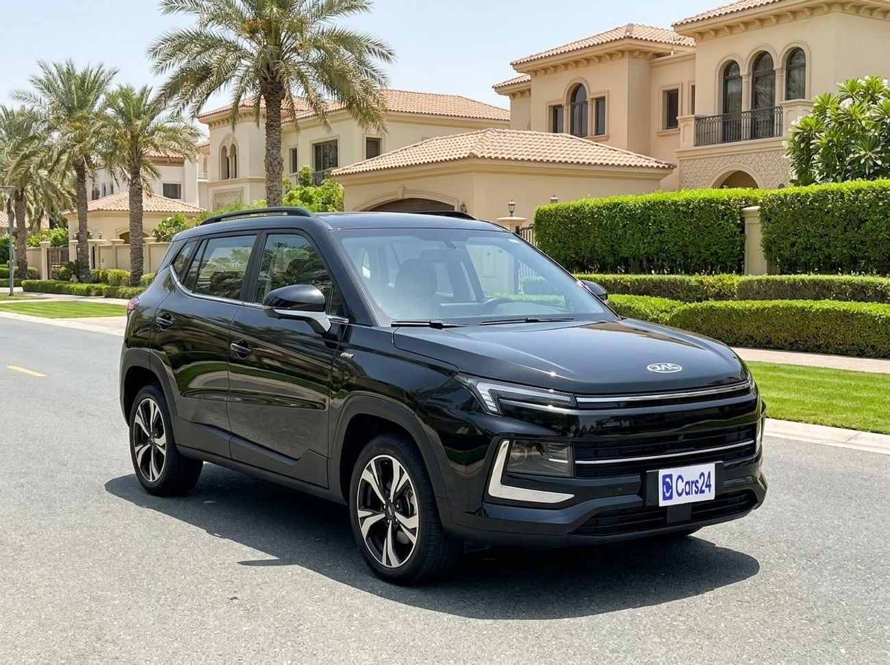 2023 Jac JS4, černá, 63 953 km, dovoz SAE — foto 1
