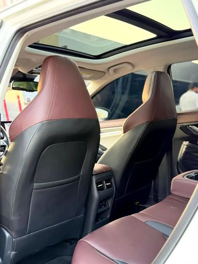 2024 Jac J6, bílá, 37 774 km, dovoz SAE — foto 9 z 14