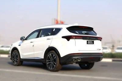 2025 Jetour X70 Plus COM, bílá, 0 km, dovoz SAE — foto 2 z 27