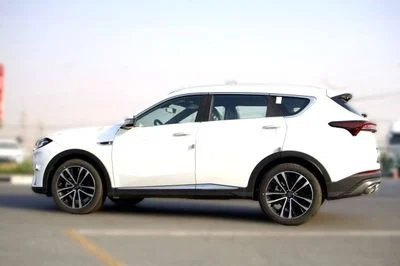 2025 Jetour X70 Plus COM, bílá, 0 km, dovoz SAE — foto 3 z 27