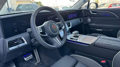 2024 Hongqi EHS9 HIGH, černá, 0 km, dovoz SAE — foto 10 z 23