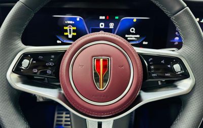 2023 Hongqi EHS9 EXECUTIVE, černá, 0 km, dovoz SAE — foto 16 z 18