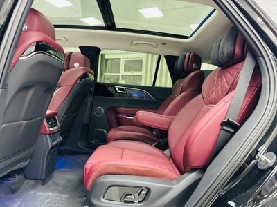2023 Hongqi EHS9 EXECUTIVE, černá, 0 km, dovoz SAE — foto 9 z 18