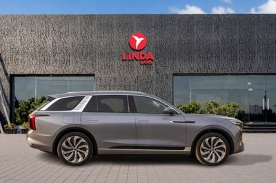 2024 Hongqi EHS9 HIGH, šedá, 48 km, dovoz SAE — foto 7 z 22
