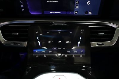 2023 Hongqi EHS9 FLAGSHIP, šedá, 3 158 km, dovoz SAE — foto 15 z 16
