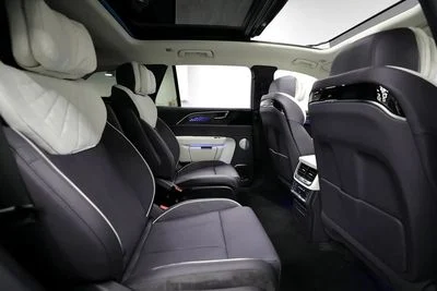 2023 Hongqi EHS9 FLAGSHIP, šedá, 3 158 km, dovoz SAE — foto 8 z 16