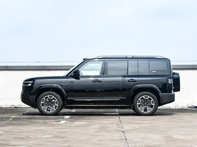 2026 Byd Leopard 7, černá, 0 km, dovoz SAE — foto 3 z 8
