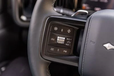 2026 Byd Leopard 5 FLAGSHIP, bílá, 2 145 km, dovoz SAE — foto 14 z 16