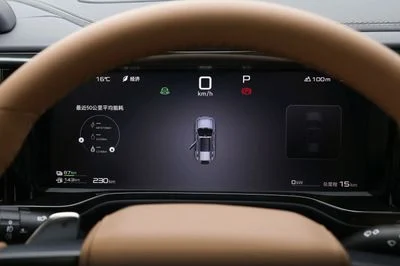 2026 Byd Leopard 5 FLAGSHIP, bílá, 0 km, dovoz SAE — foto 8 z 10