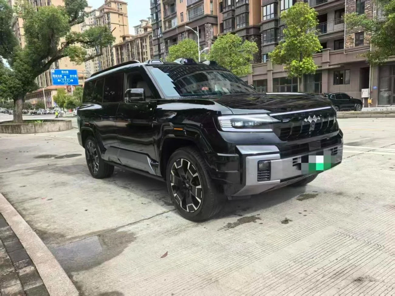 2024 Byd Leopard 8 FLAGSHIP, černá, 35 000 km, dovoz SAE — foto 1
