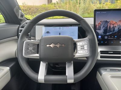 2026 Byd Leopard 7, zelená, 250 km, dovoz SAE — foto 14 z 15