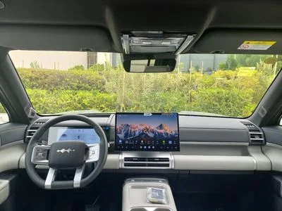 2026 Byd Leopard 7, zelená, 250 km, dovoz SAE — foto 6 z 15