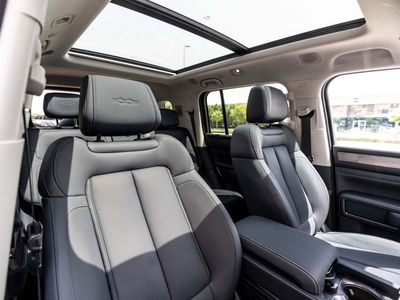 2025 Byd Leopard 5 FLAGSHIP, černá, 7 962 km, dovoz SAE — foto 11 z 16