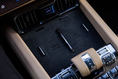 2026 Byd Leopard 8 FLAGSHIP, šedá, 2 100 km, dovoz SAE — foto 8 z 16