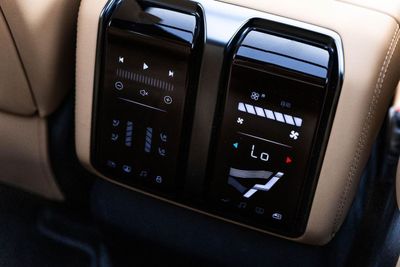 2025 Byd Leopard 8 FLAGSHIP, zlatá, 3 023 km, dovoz SAE — foto 7 z 16