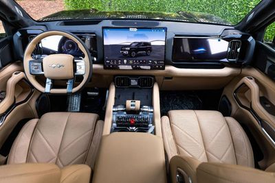 2025 Byd Leopard 8 FLAGSHIP, černá, 12 500 km, dovoz SAE — foto 9 z 16
