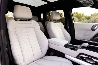 2025 Byd Leopard 3 TITANIUM, bílá, 2 700 km, dovoz SAE — foto 6 z 16