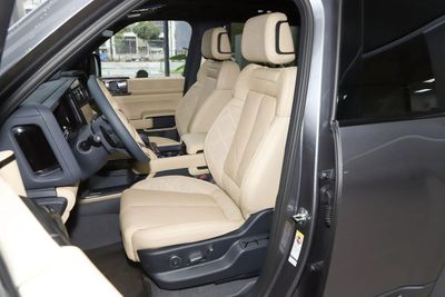 2025 Byd Leopard 5, černá, 0 km, dovoz SAE — foto 14 z 18