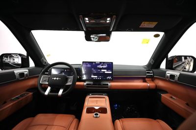 2026 Byd Leopard 7, černá, 0 km, dovoz SAE — foto 15 z 18
